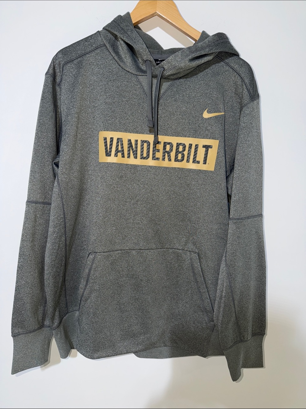 Nike Vanderbilt Gray and Gold Hoodie NWOT men’s size large